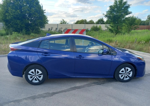 Toyota Prius cena 49999 przebieg: 198000, rok produkcji 2016 z Jasło małe 56